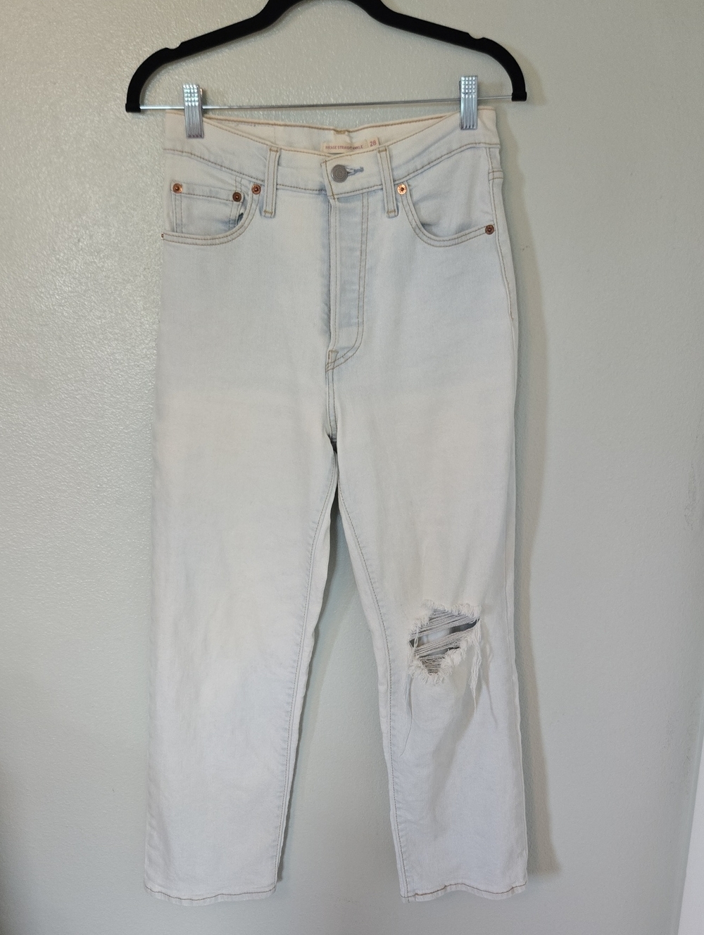 Levi's | Ribcage Straight Ankle Super Light Wash Size 28